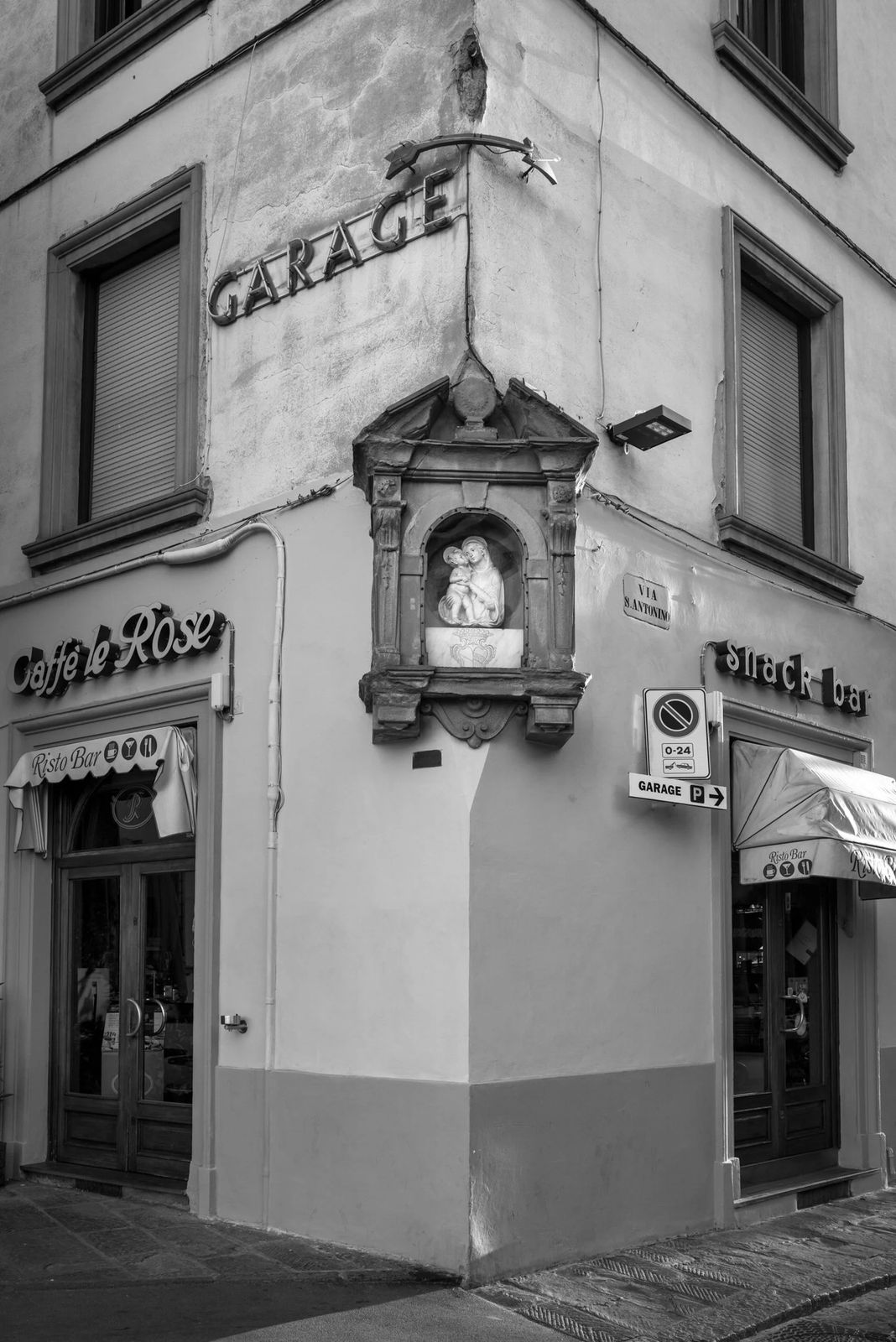 Florence, photograph 5 of 33